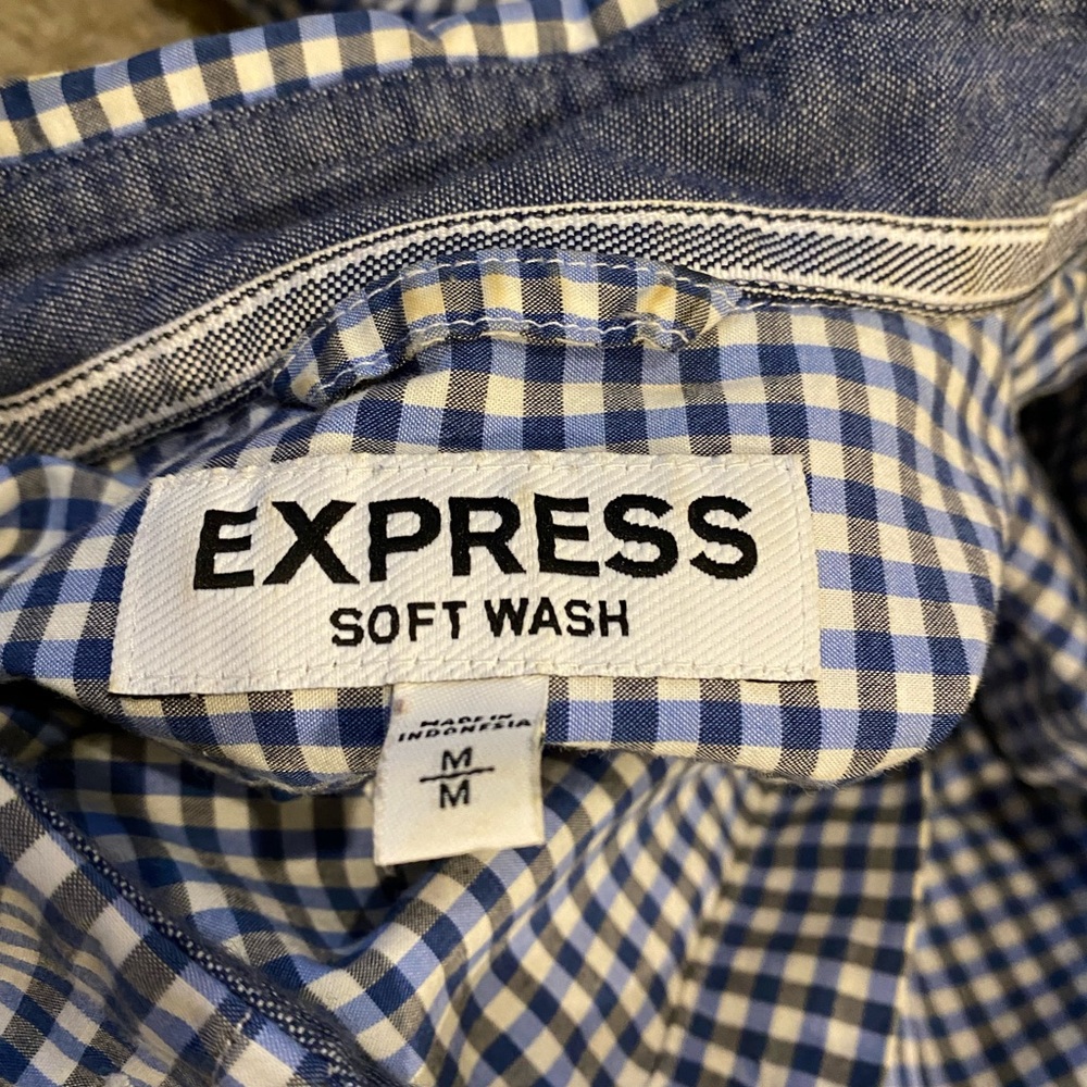 Men’s Express Button Down - Picture 3 of 3